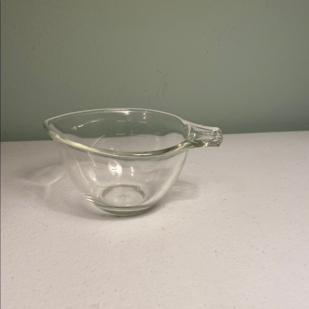 Vintage PYREX Tear Drop Shape Clear Glass Measuring 1 Cup